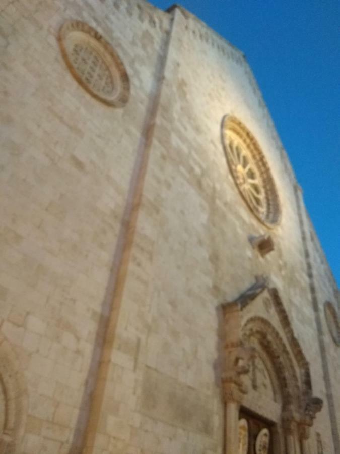 B&B Cieli Di Dante กอนแวร์ซาโน ภายนอก รูปภาพ